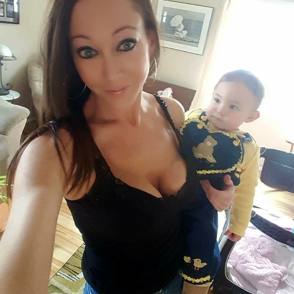 Meet your Posher, Robin - Picture 13 of 16